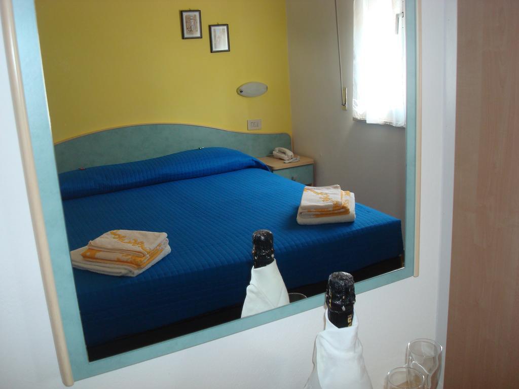Hotel Villa Ersilia Rimini B&B Exterior foto